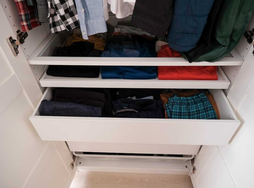 decluttering small spaces